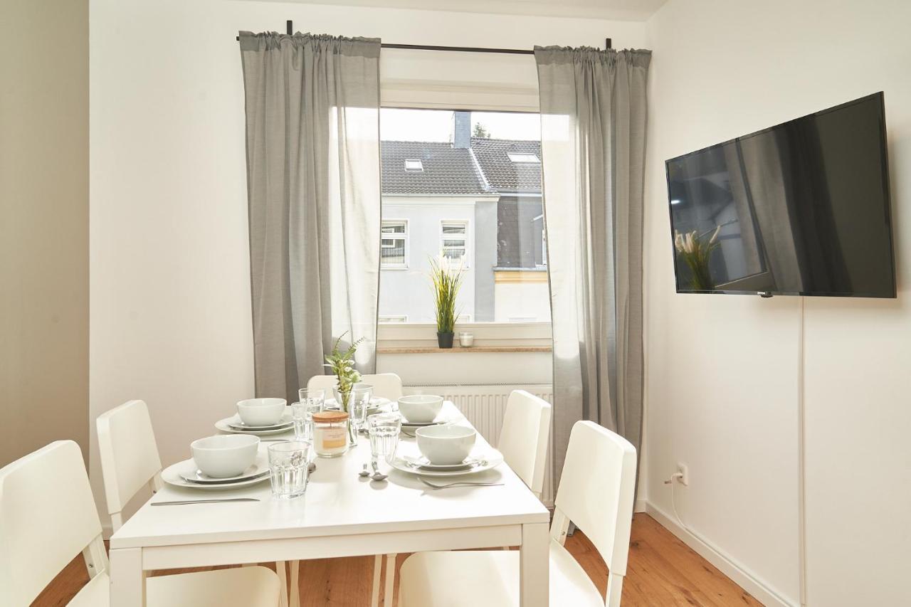 Cozy Balcony Apartment In Essen-Kupferdreh Bagian luar foto